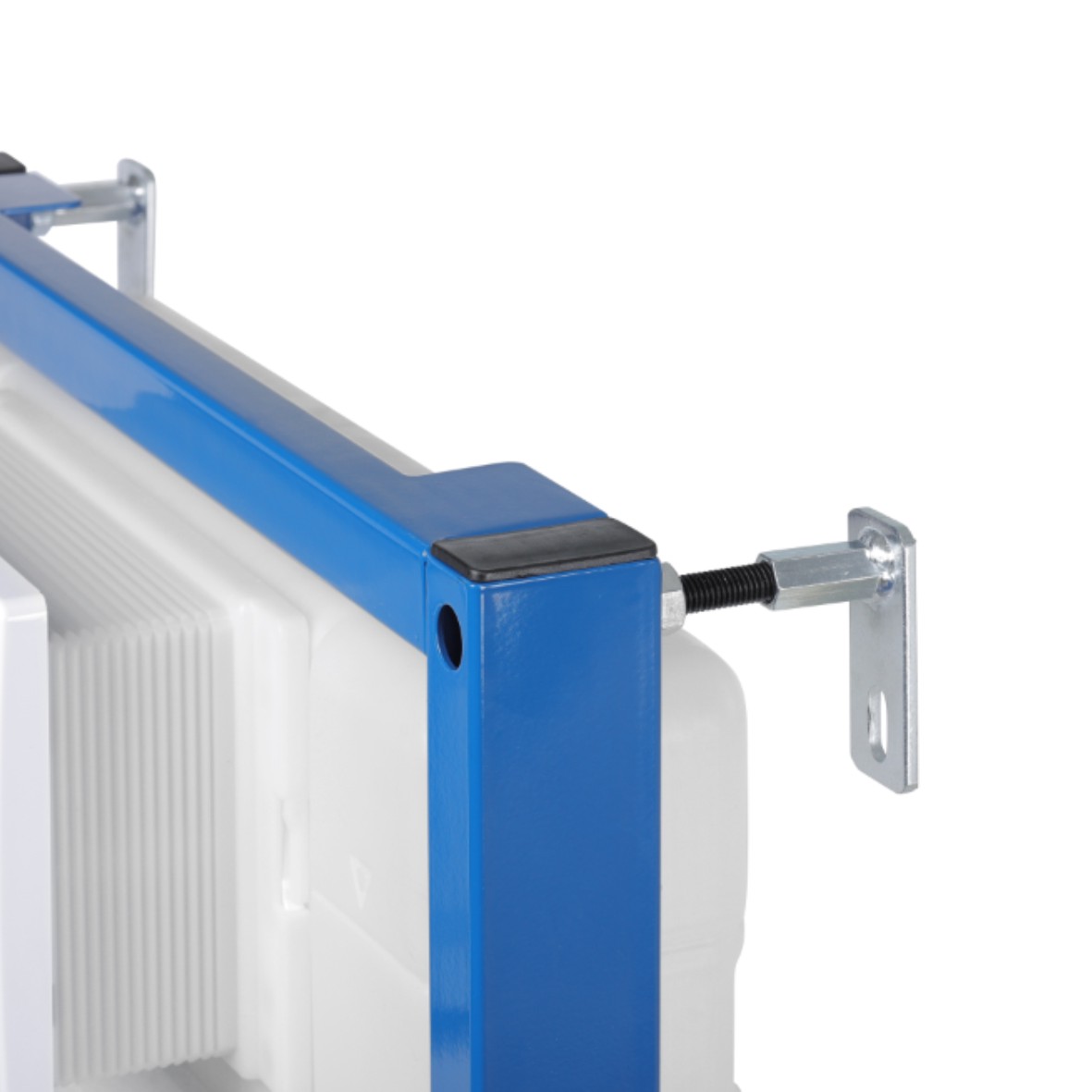 Concealed water tank telescopic feet
