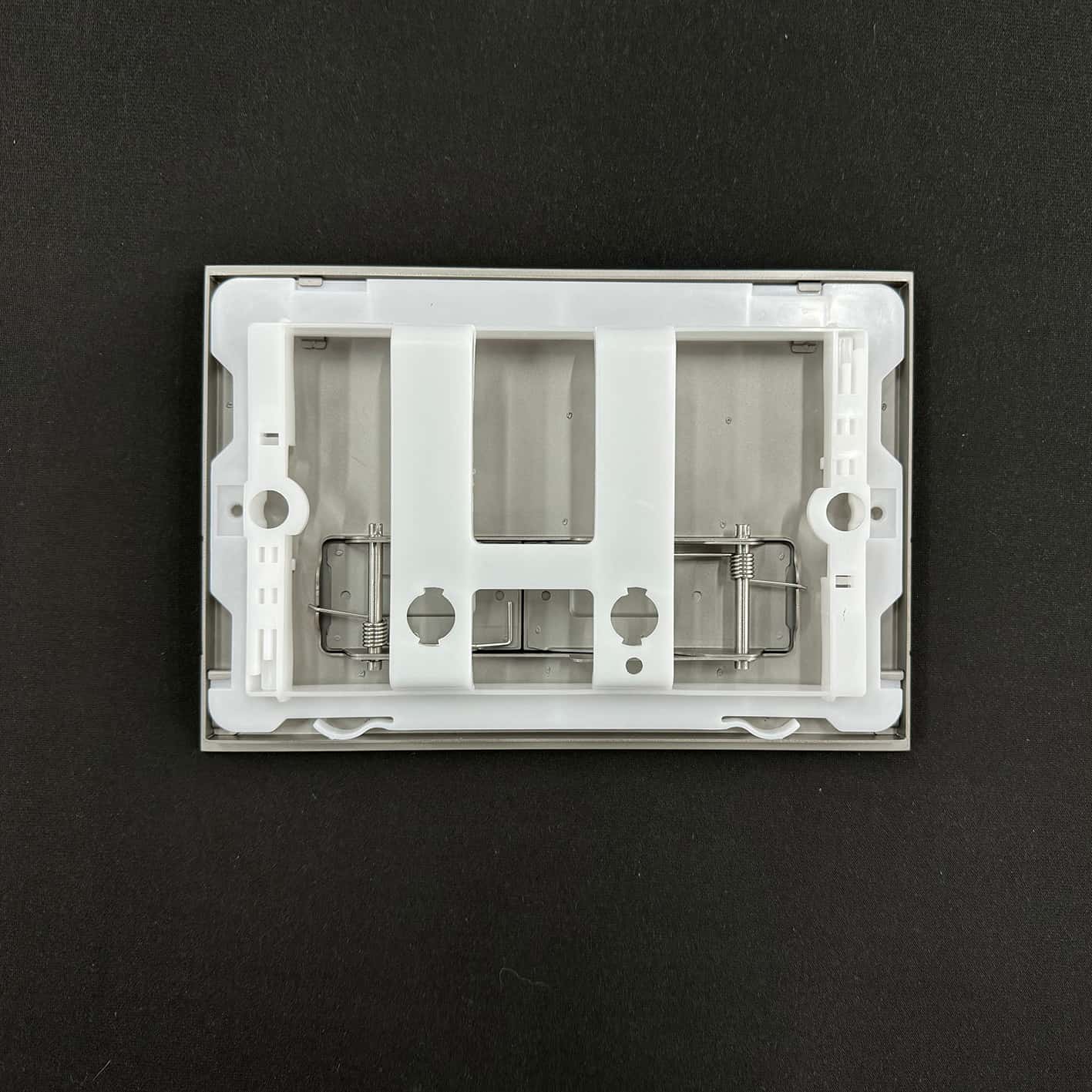 High-quality flush panel materials